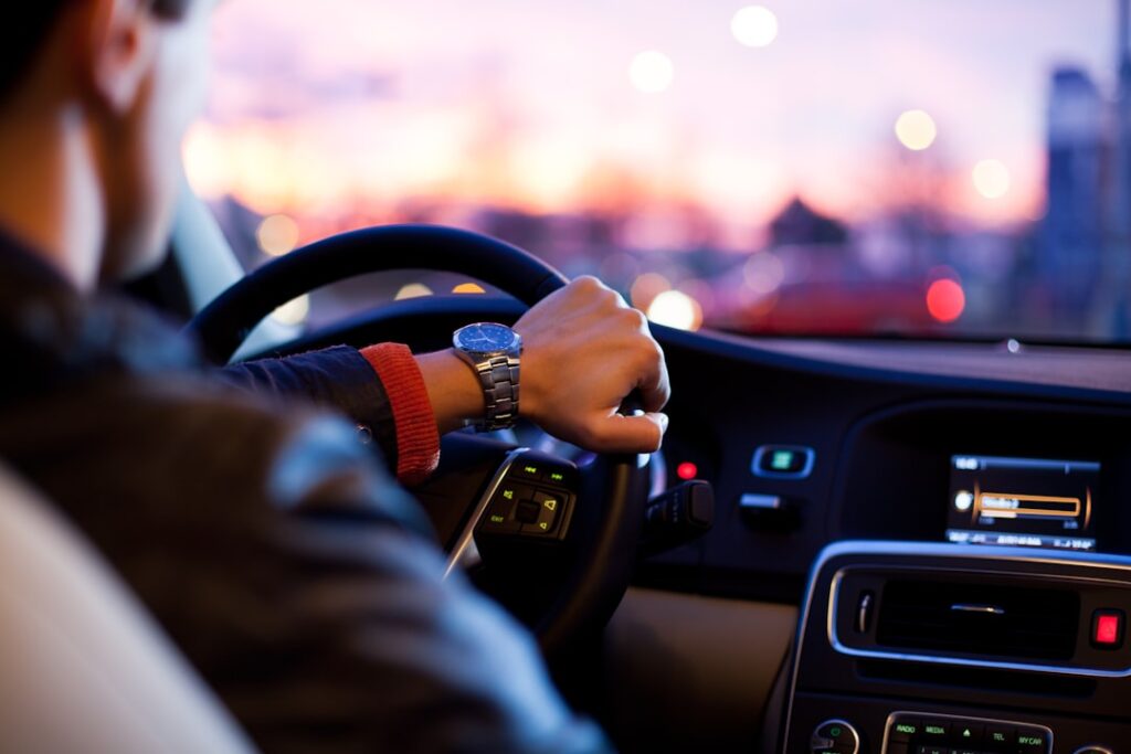 découvrez tout ce qu'il faut savoir sur l'assurance auto en 2025 : garanties, tarifs, conseils et nouveautés pour bien choisir votre contrat et rouler en toute sérénité.