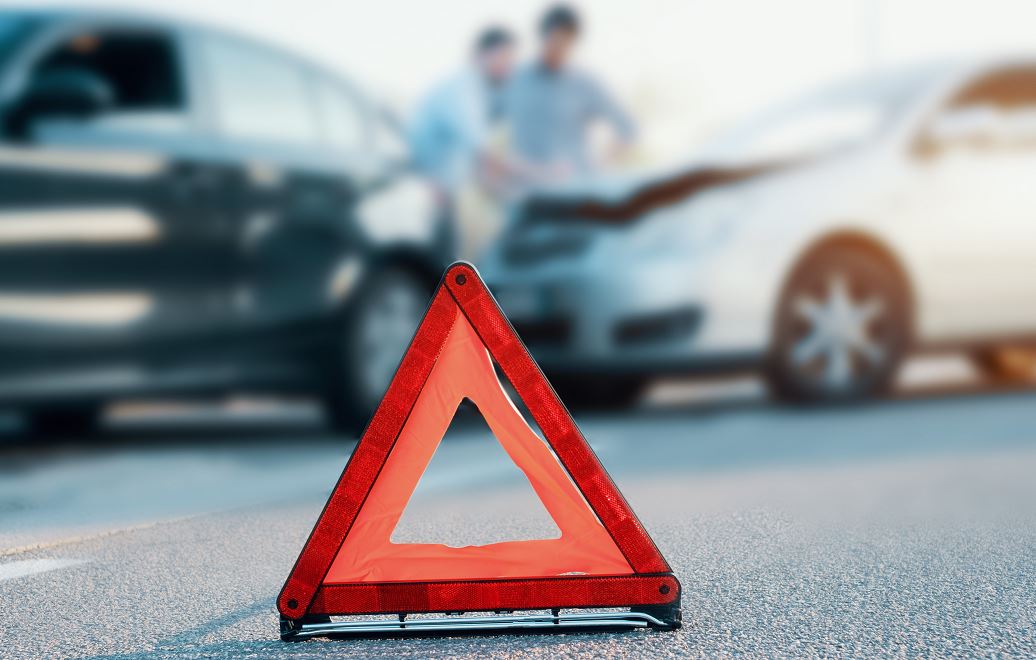 découvrez pourquoi il est essentiel d'assurer un véhicule à l'arrêt et comment choisir la meilleure couverture pour protéger votre voiture même lorsqu'elle ne roule pas.