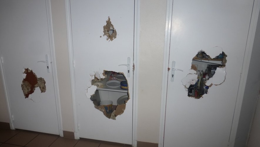 découvrez les détails du vandalisme nocturne à saint-jean-d'angély où 50 voitures ont été crevées, suscitant l'inquiétude parmi les habitants.