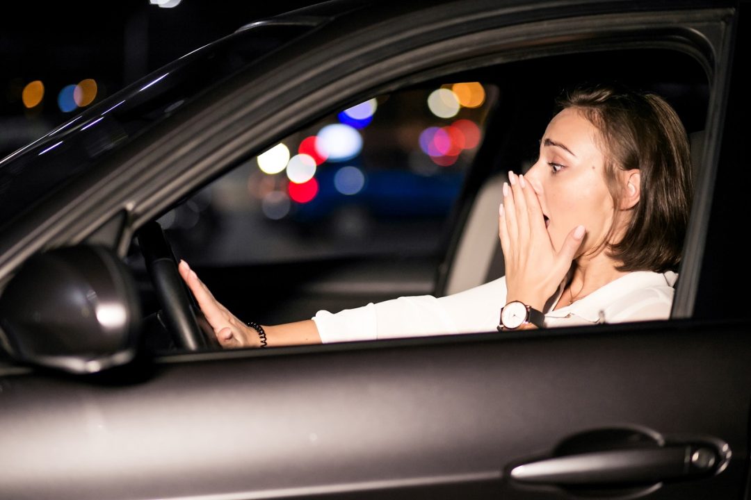 découvrez les démarches et conseils essentiels pour bien réagir face à un délit de fuite automobile afin de protéger vos droits et agir efficacement.