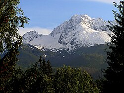 découvrez les 5 types de dommages causés par les orages qui sont généralement couverts par votre assurance habitation pour mieux protéger votre domicile.